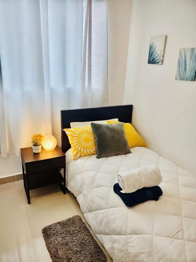 סנטיאגו דה לוס קבאלרוס Comodas 3 Hab Con Piscina, Wifi 1Er Nivel מראה חיצוני תמונה